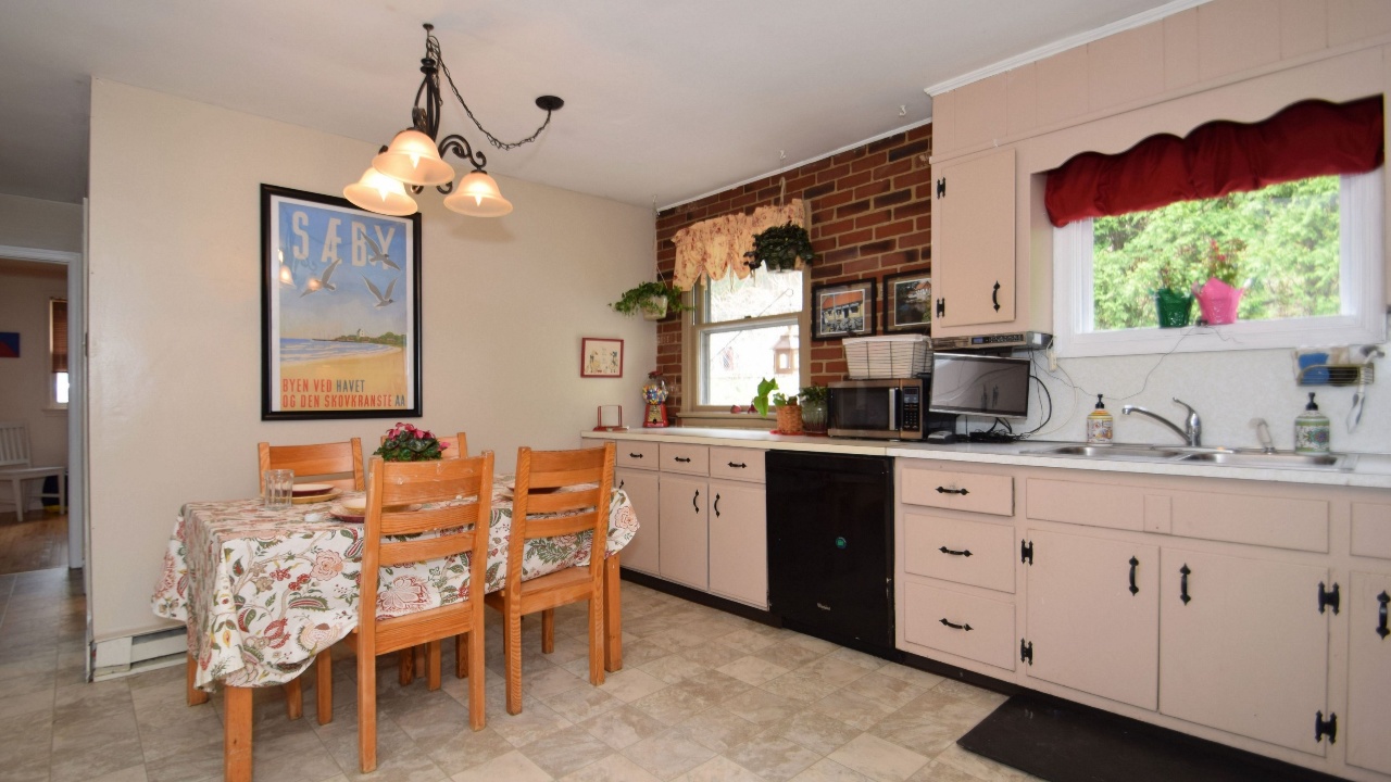 208 Oak St, Bechtelsville, PA, 19505 Scene 3