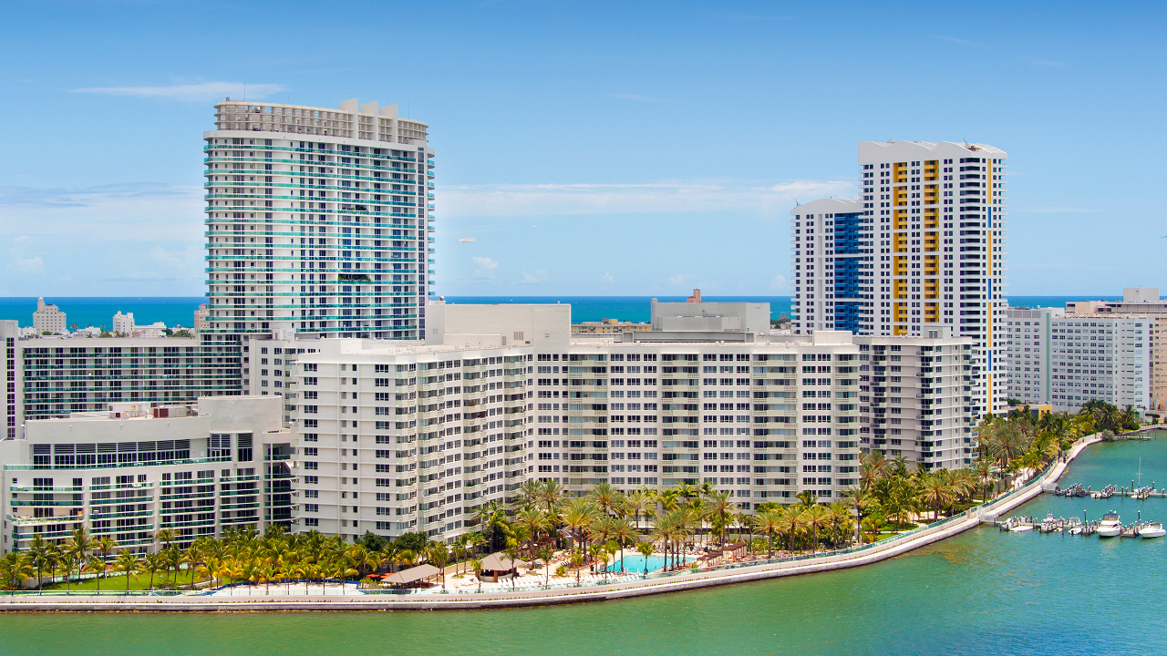 Flamingo-S-Tower-#440S-01