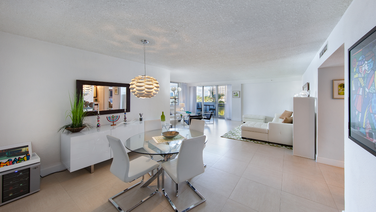 Flamingo-S-Tower-#440S-02