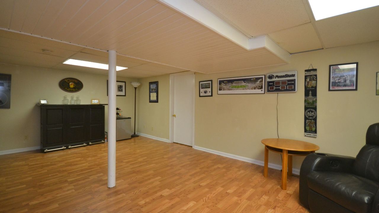 8 Oxford Ln, Horsham, PA, 19004 Scene 4