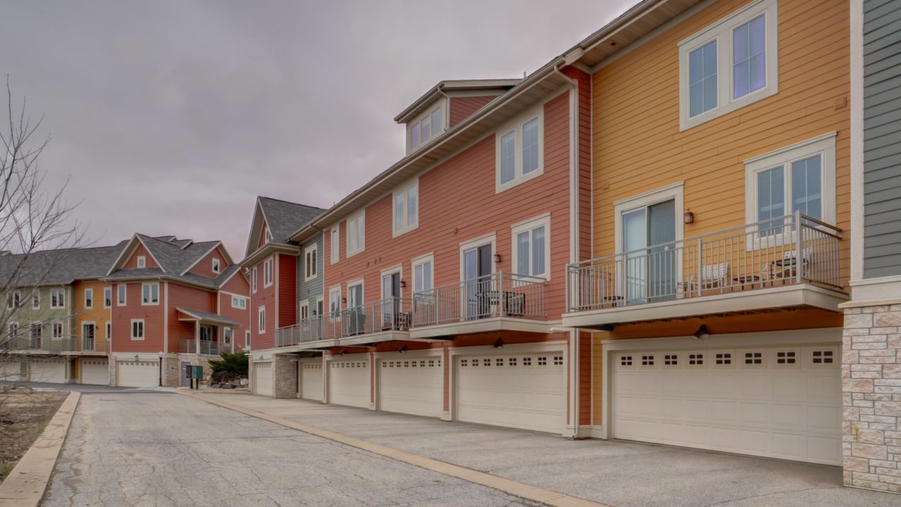 8207 Flagstone Drive, Madison-43