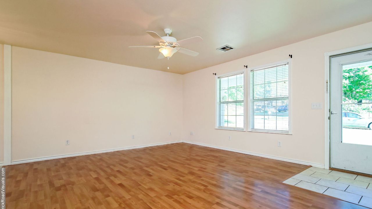 437 Greene St Pea Ridge, AR 72751, Pea Ridge, AR, 72751 Scene 2