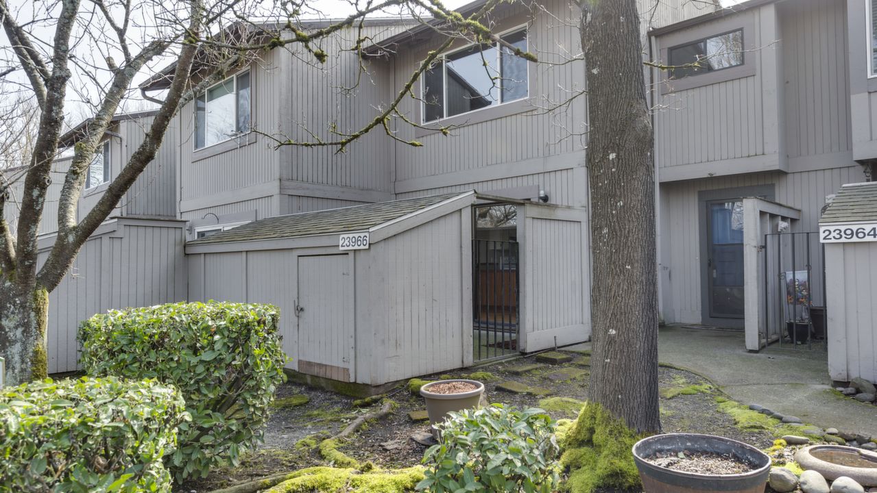 23966 NE Treehill Dr, Wood Village, OR, 97060 Scene 1