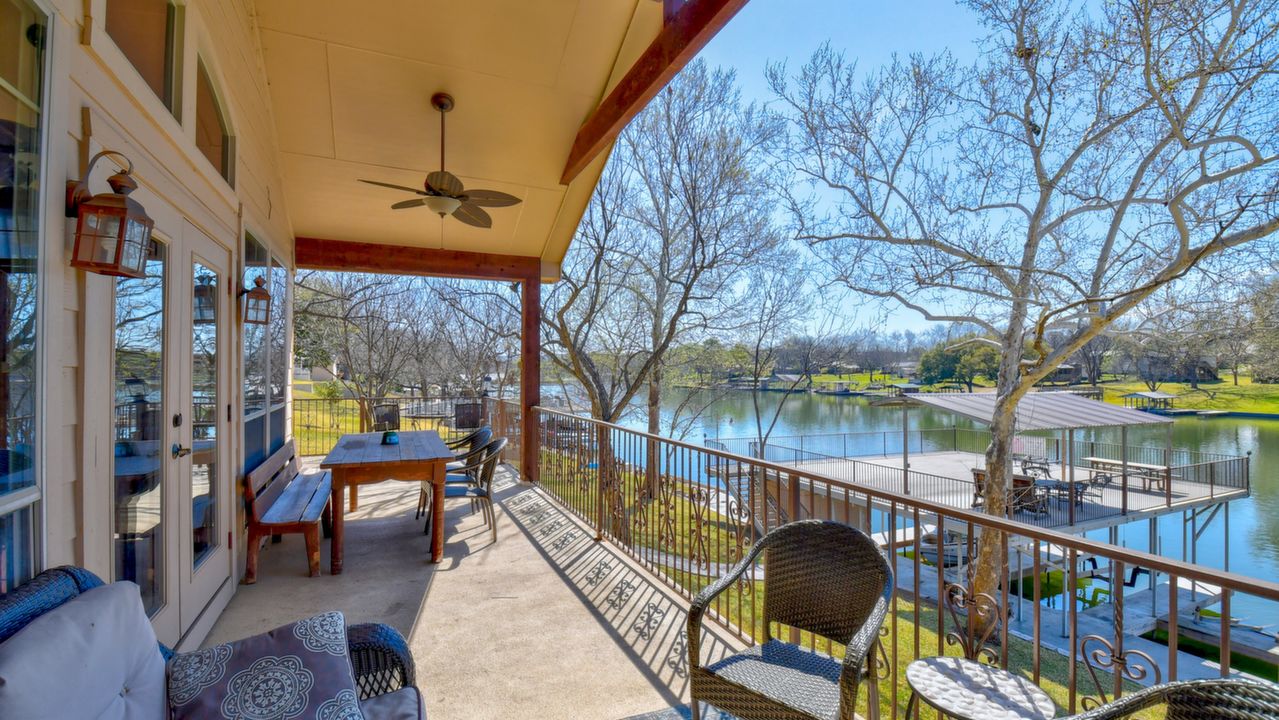 392 Long Mountain, Buchanan Dam, TX, 78609 Scene 4