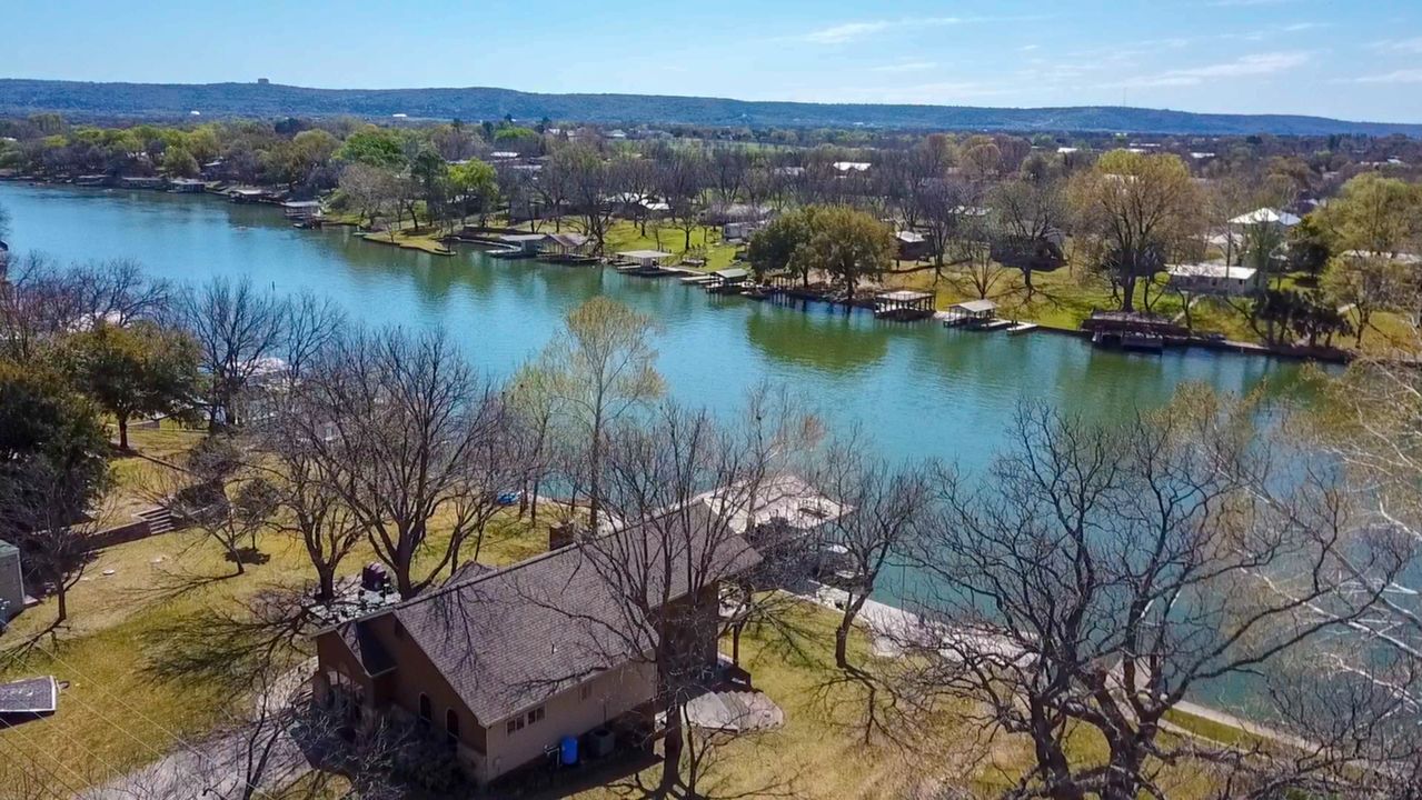 392 Long Mountain, Buchanan Dam, TX, 78609 Scene 1