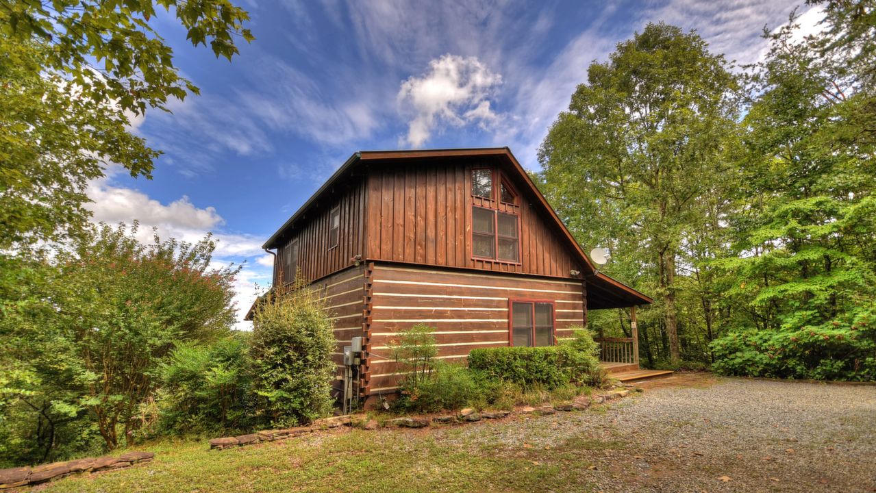 Serenity Now, McCaysville, GA, 30555 Scene 2