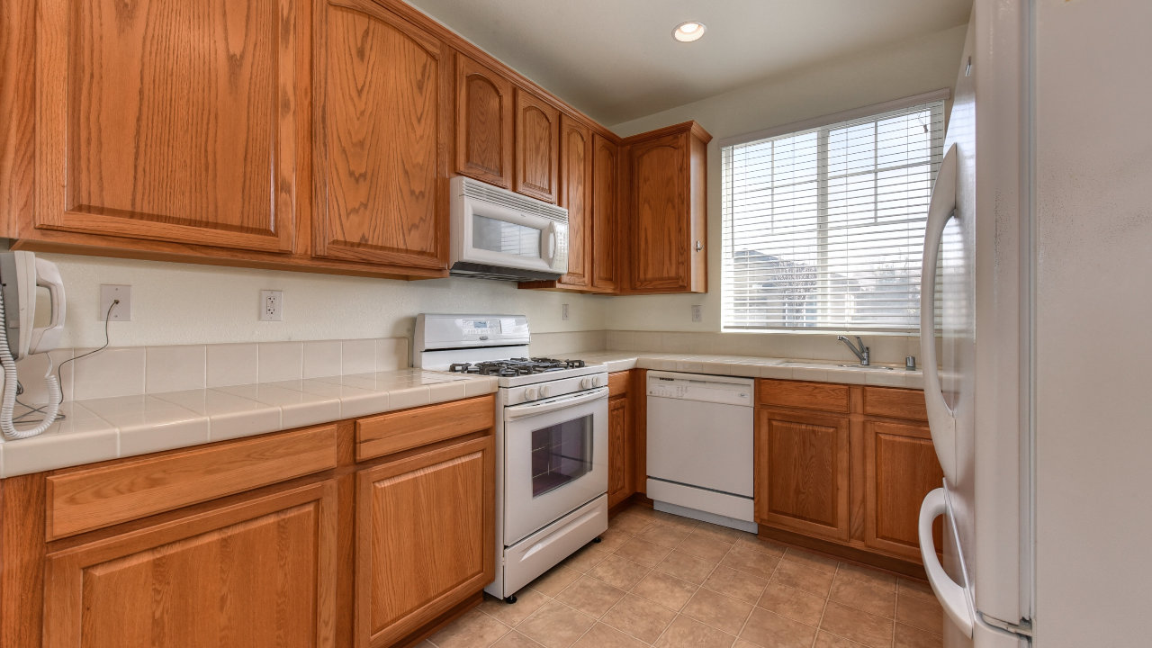 300 Sun Shower Circle, Sacramento, CA, 95823 Scene 4