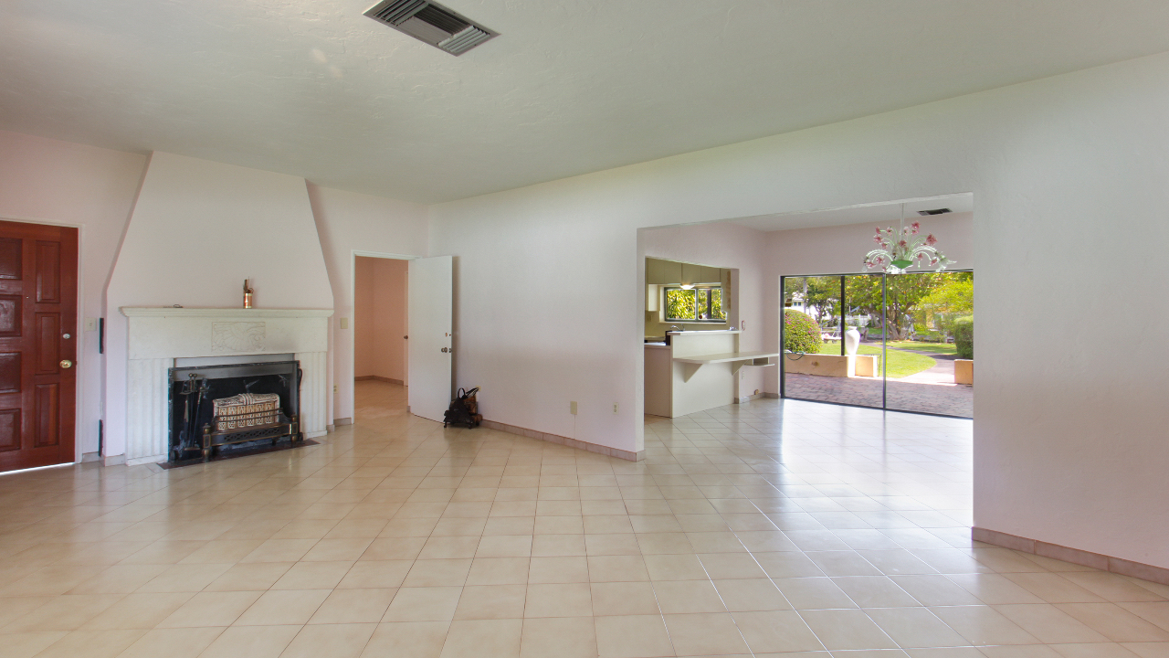 801-NE-76th-St-04
