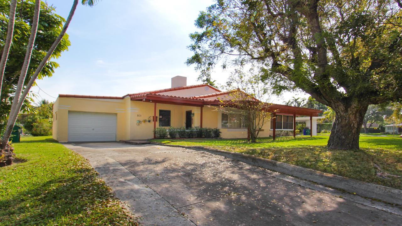 801-NE-76th-St-02