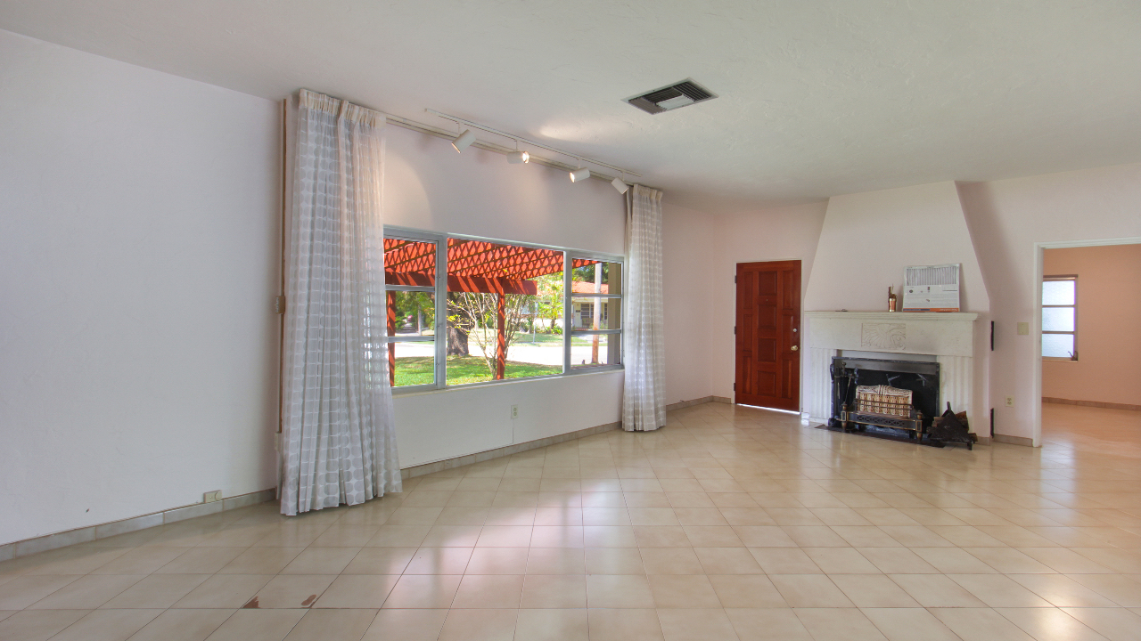 801-NE-76th-St-03