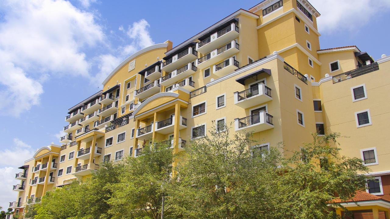 8390-SW-72nd-Ave-#701-00
