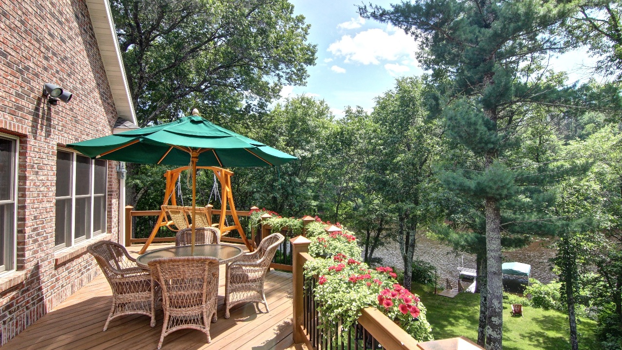 Call Annette (715) 828-3737