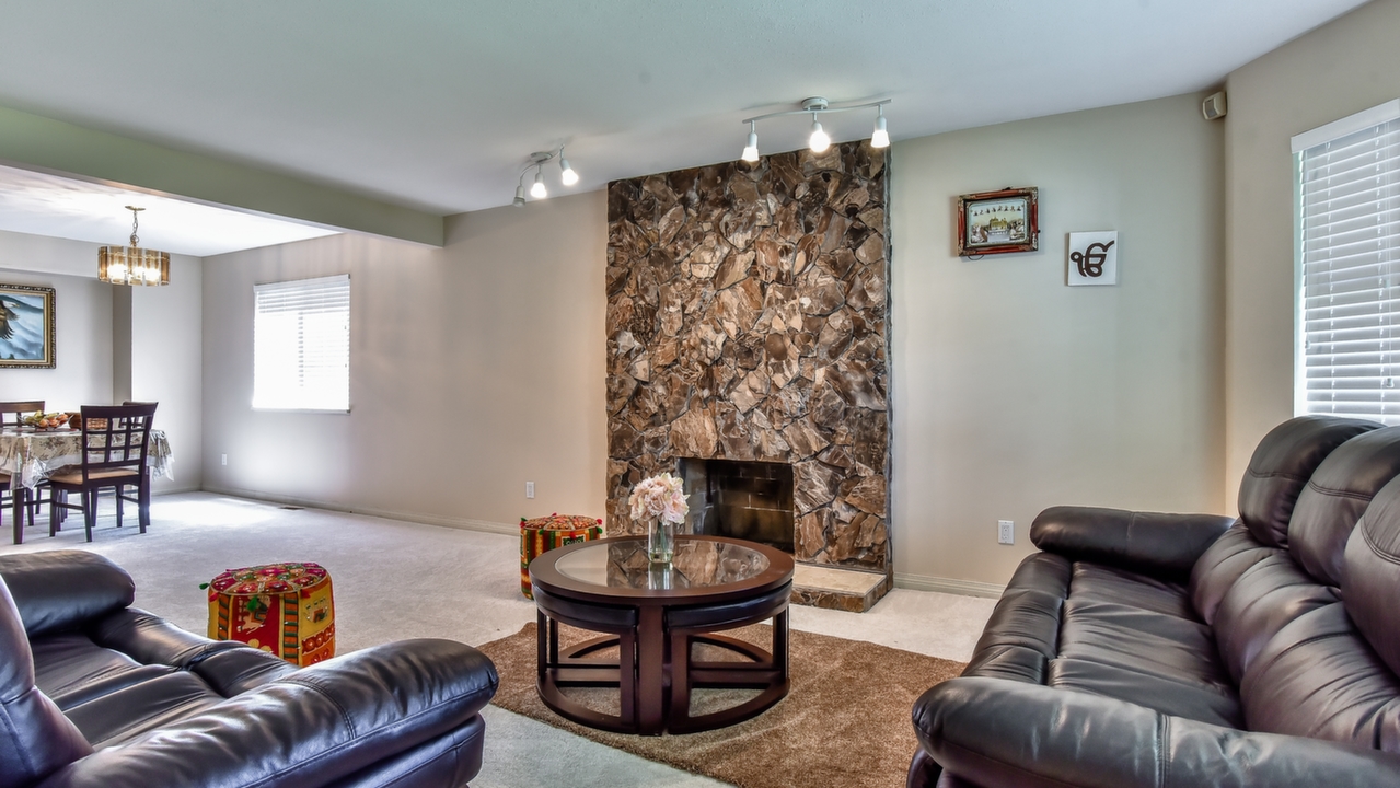 6114 134A St., Surrey, BC, V3X 1L9 Scene 2