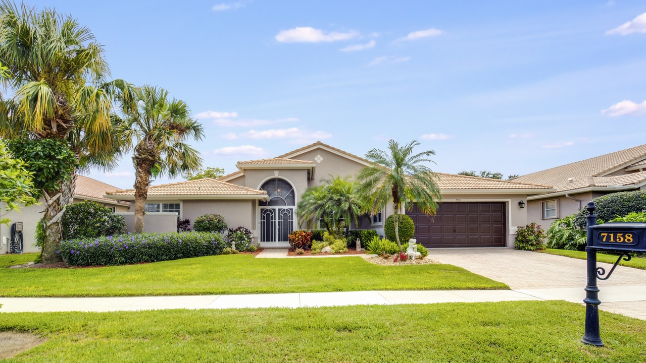 7158-Falls-Rd-East-02
