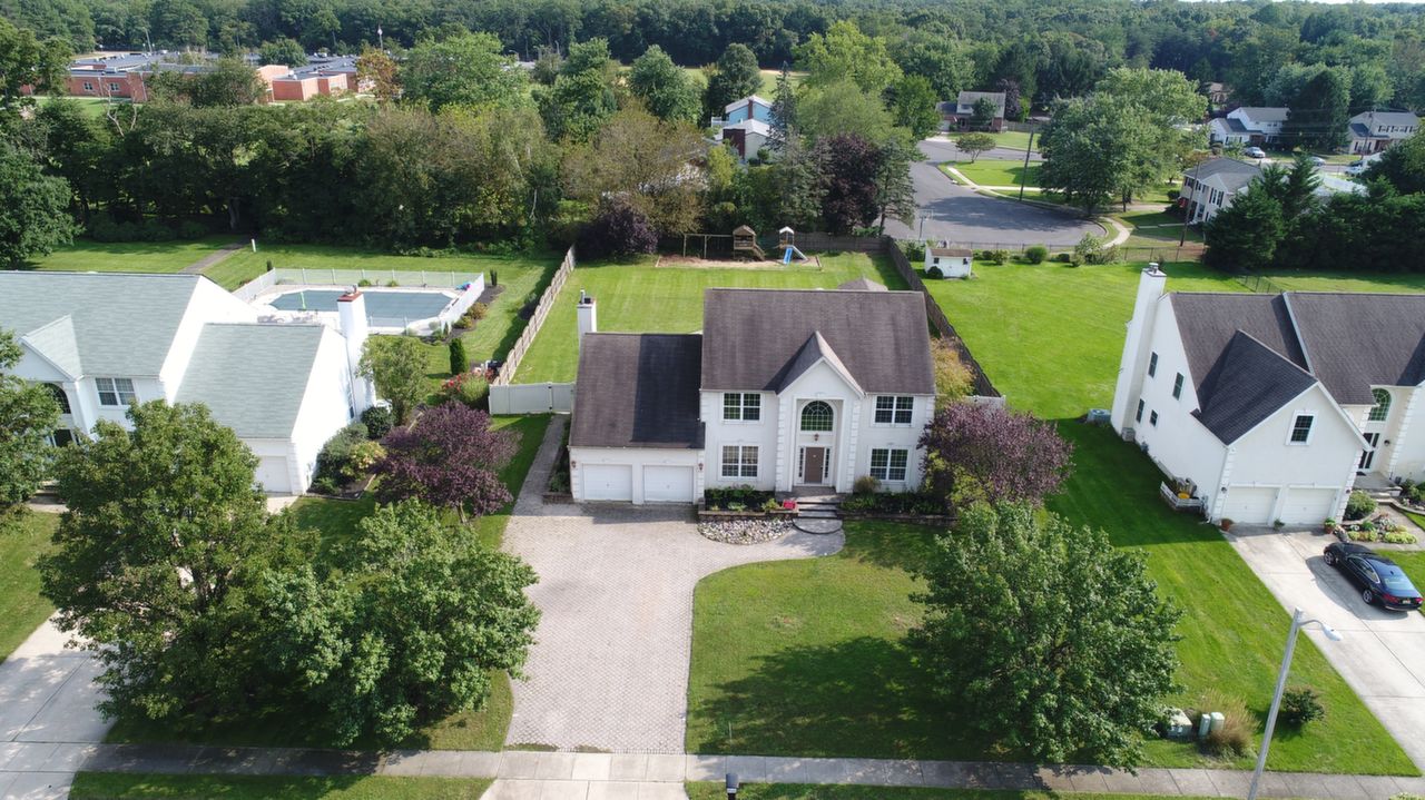 16 Steeplechase Dr, Turnersville, NJ, 08012 Scene 1