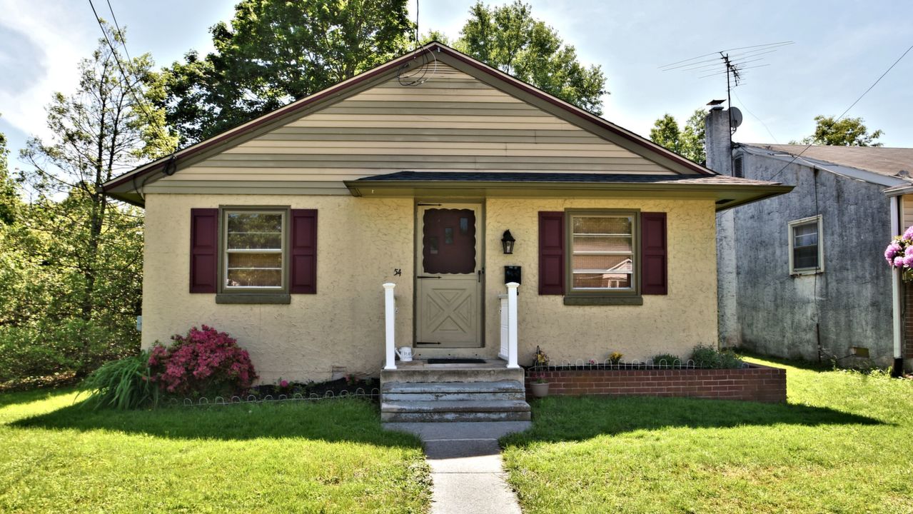 54 W Hamlin Ave, Telford, PA, 18969 Scene 1