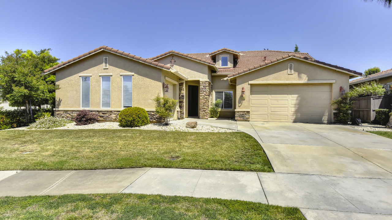 2863 Macon Drive, Sacramento, CA, 95835 Scene 1