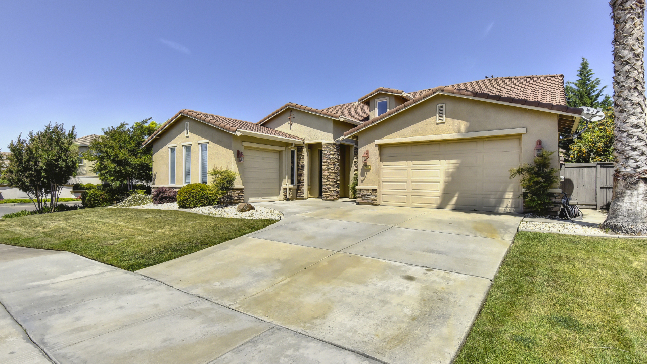 2863 Macon Drive, Sacramento, CA, 95835 Scene 2