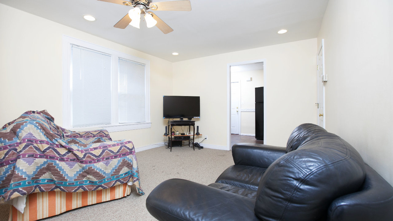 6424 60th Rd, Maspeth, NY, 11378 Scene 3