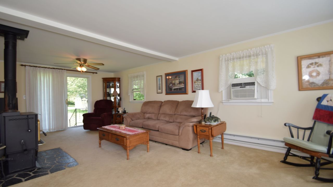 1425 Bucks Rd, Perkasie, PA, 18944 Scene 2