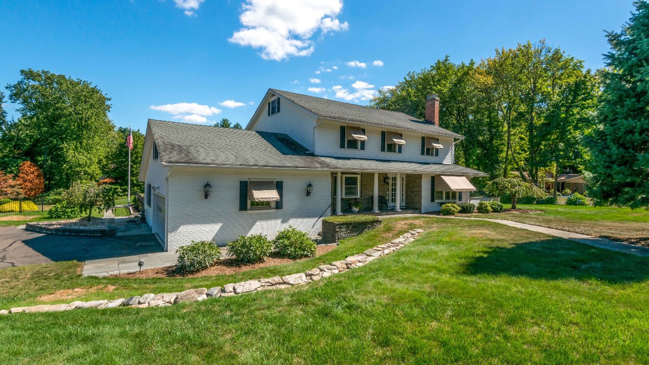 18 The Crossways-101