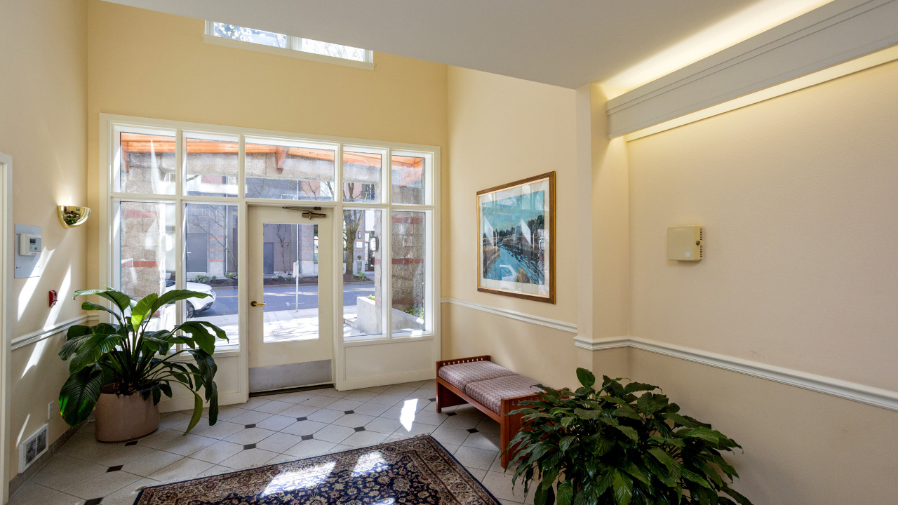 0205 SW Montgomery St. #205, Portland, OR, 97201 Scene 4