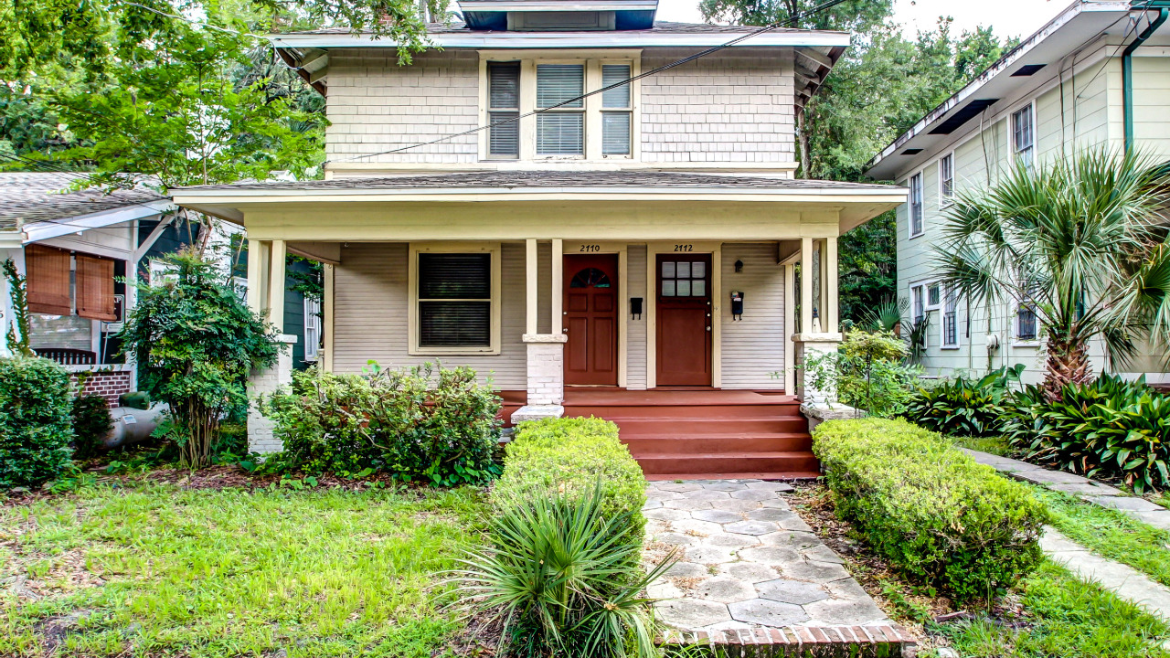 2772 Herschel Street