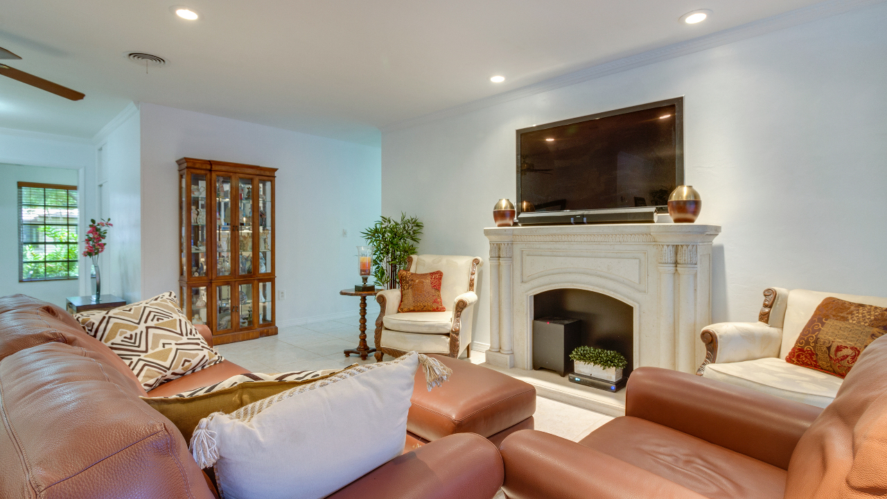 670-NE-97th-St-04