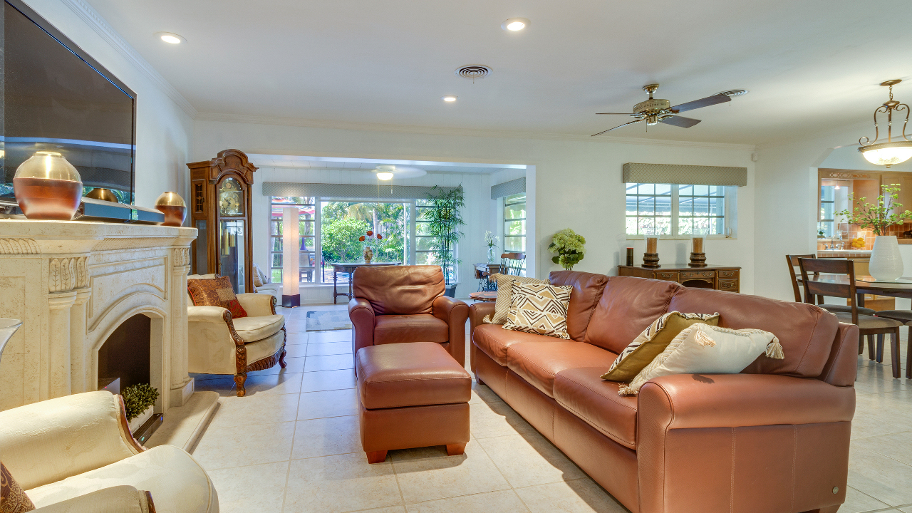 670-NE-97th-St-03