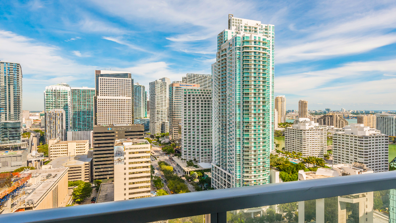 1060-Brickell-Ave-#2617-04