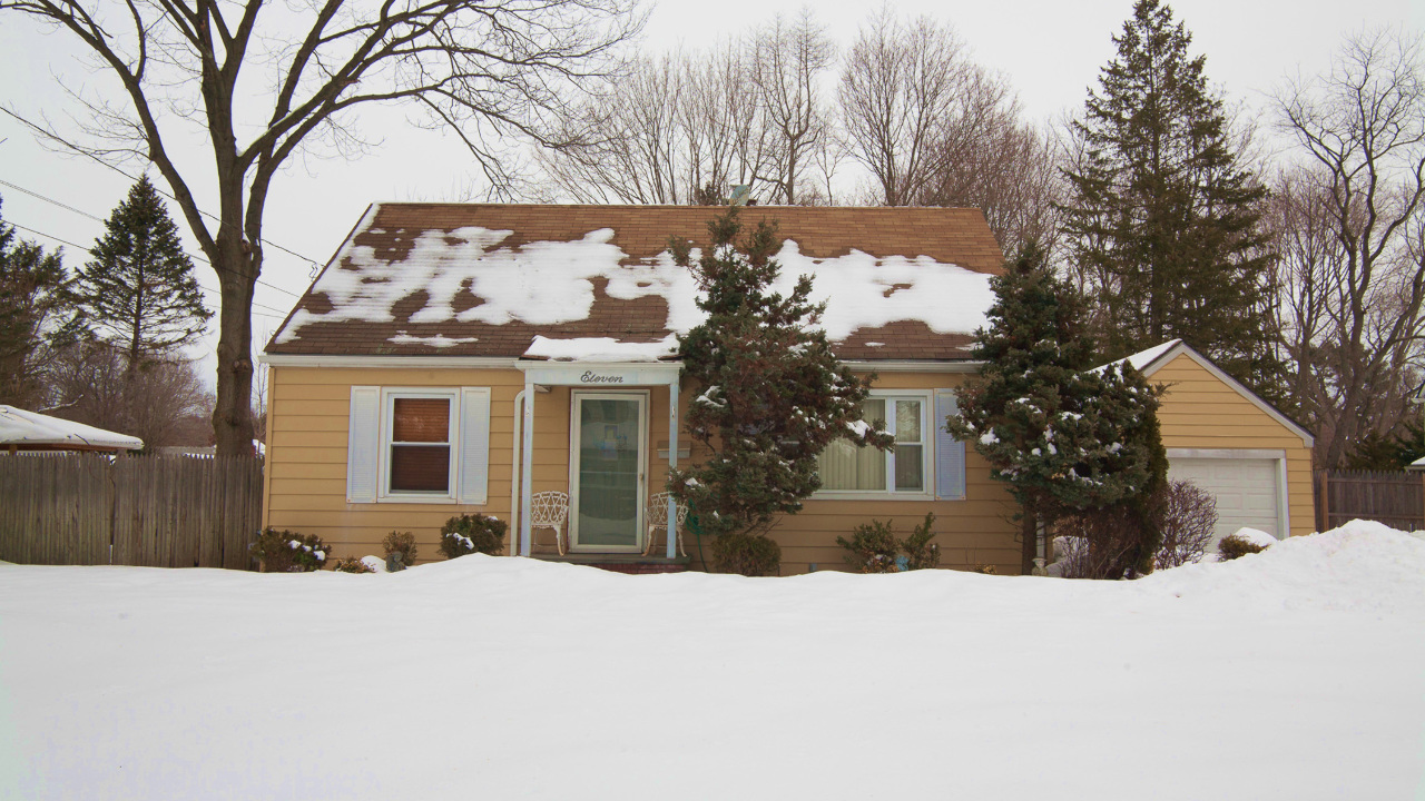 11 Manor Place, Huntington Station, NY, 11746 Scene 1