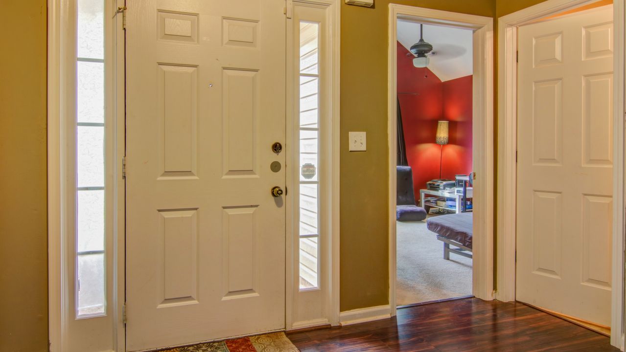 Foyer & View to Living Room/Study