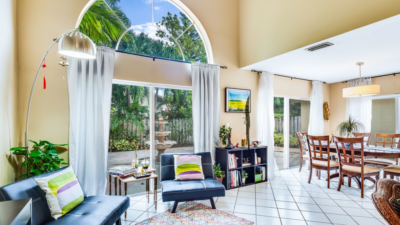 11241-NW-50th-Ter-04