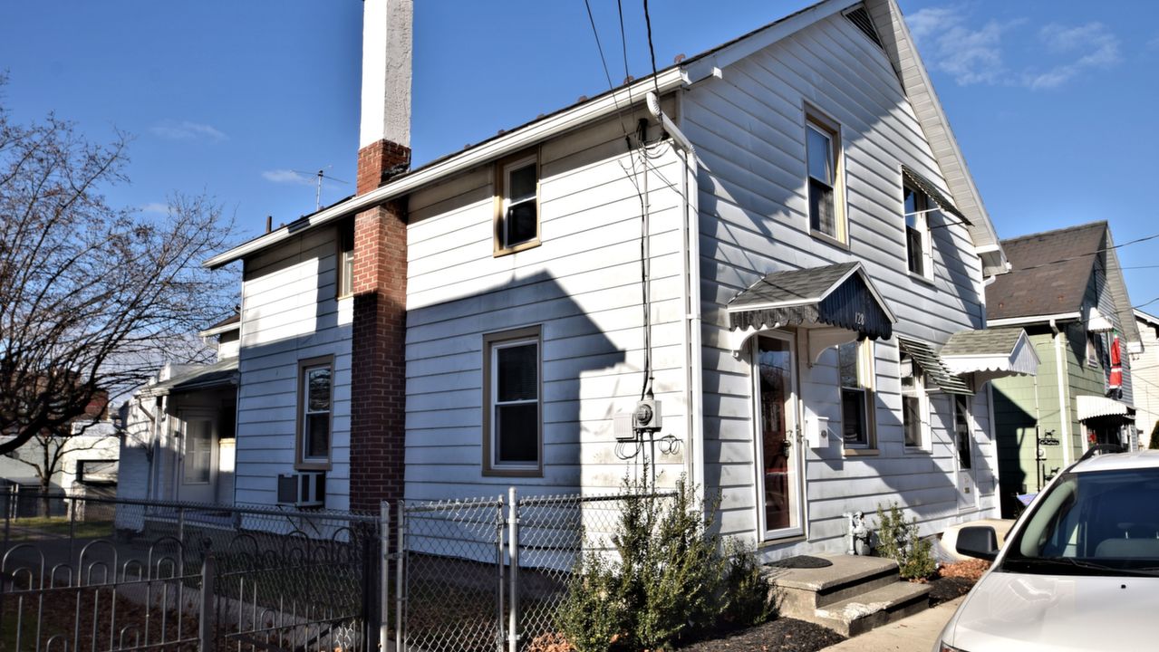 128 Cinder St, Birdsboro, PA, 19508 Scene 1
