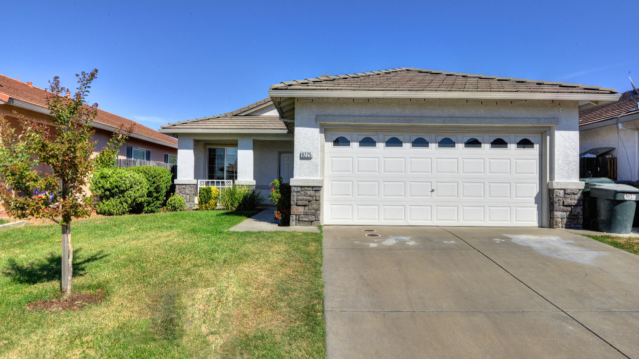 9225 Surlingham Ct, Sacramento, CA, 95829 Scene 1