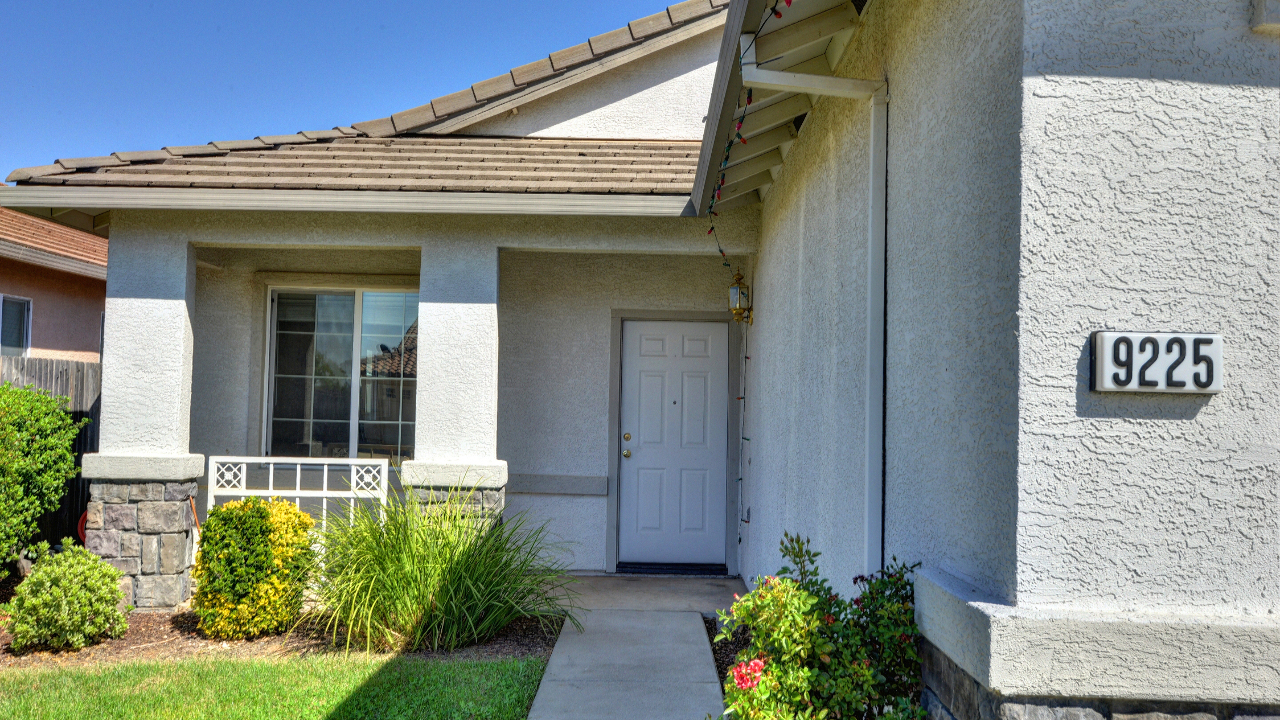 9225 Surlingham Ct, Sacramento, CA, 95829 Scene 4