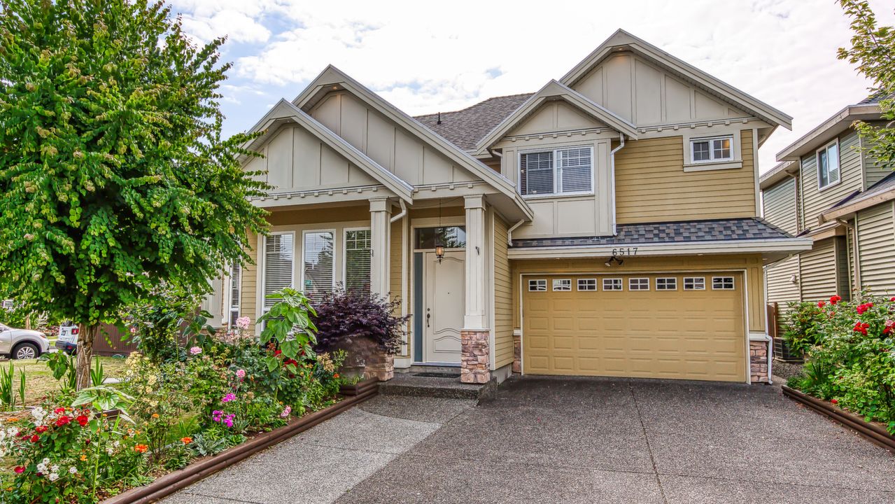 6517 142A St, Surrey, BC, V3W 1T4 Scene 2