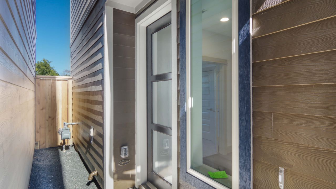 12514MalachiteWay_003