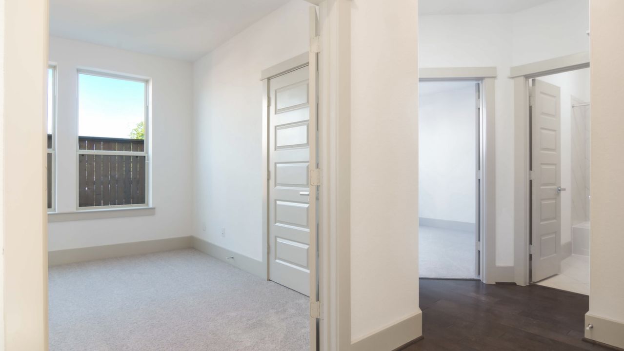 12514MalachiteWay_004