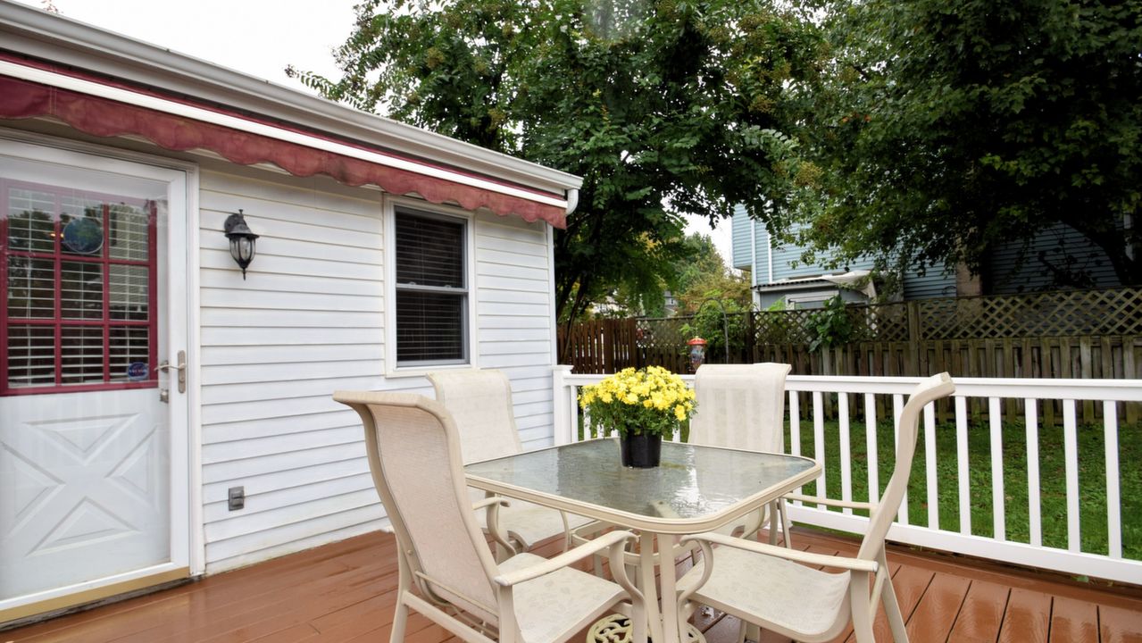 102 W Phoenix Dr, Phoenixville, PA, 19460 Scene 3