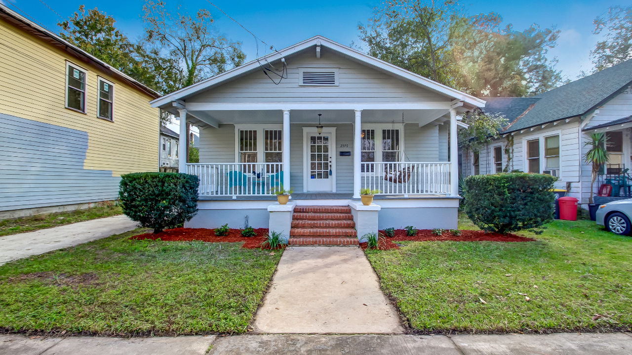 Welcome to 2570 Post St!
