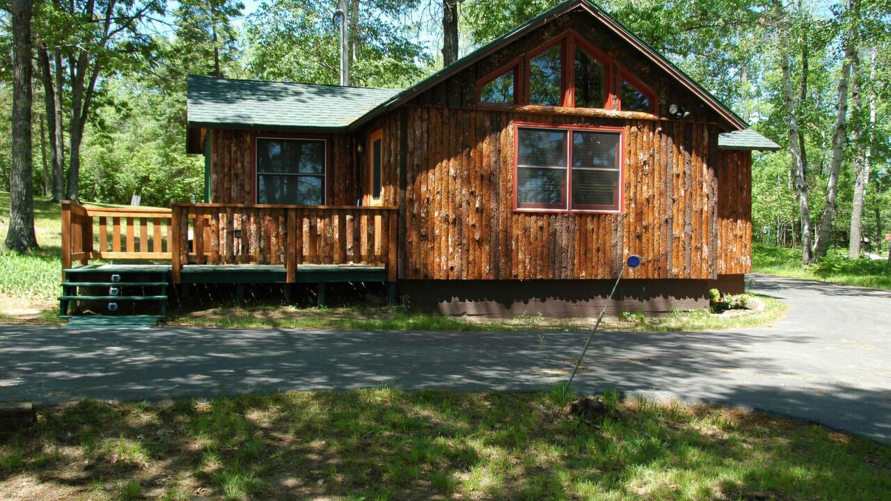 cozy two bedroom, one bath