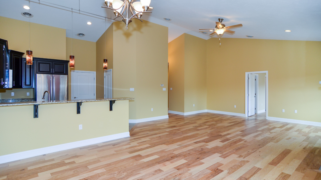 Dining Area to Kitchen