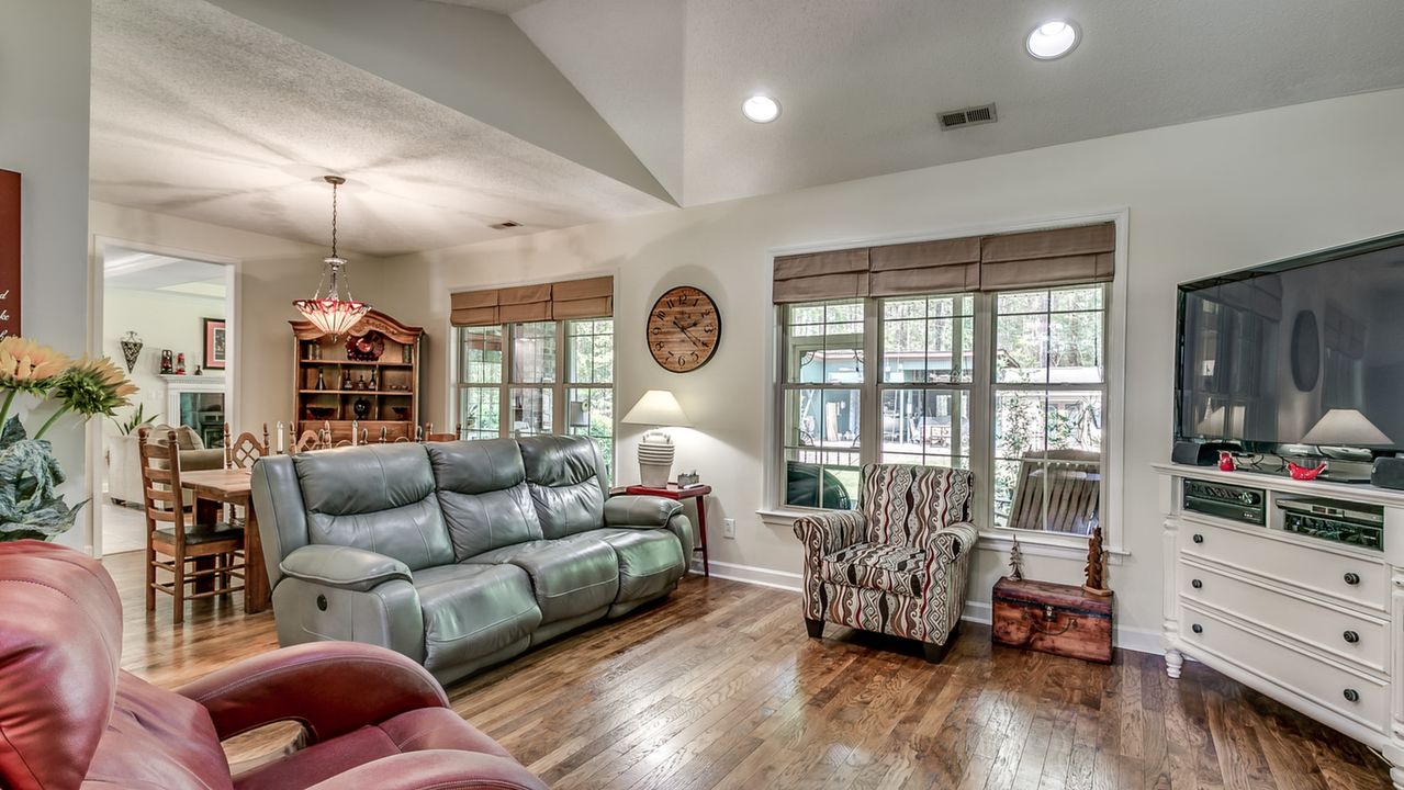 7782 Fallen Timber (3)