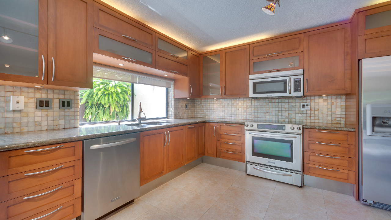 8620-SW-94th-St-04