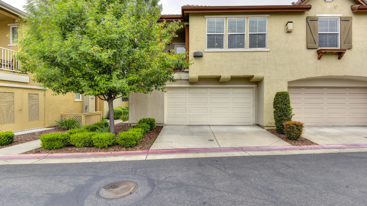 806 Rivage Circle, Folsom, CA, 95630 Scene 1