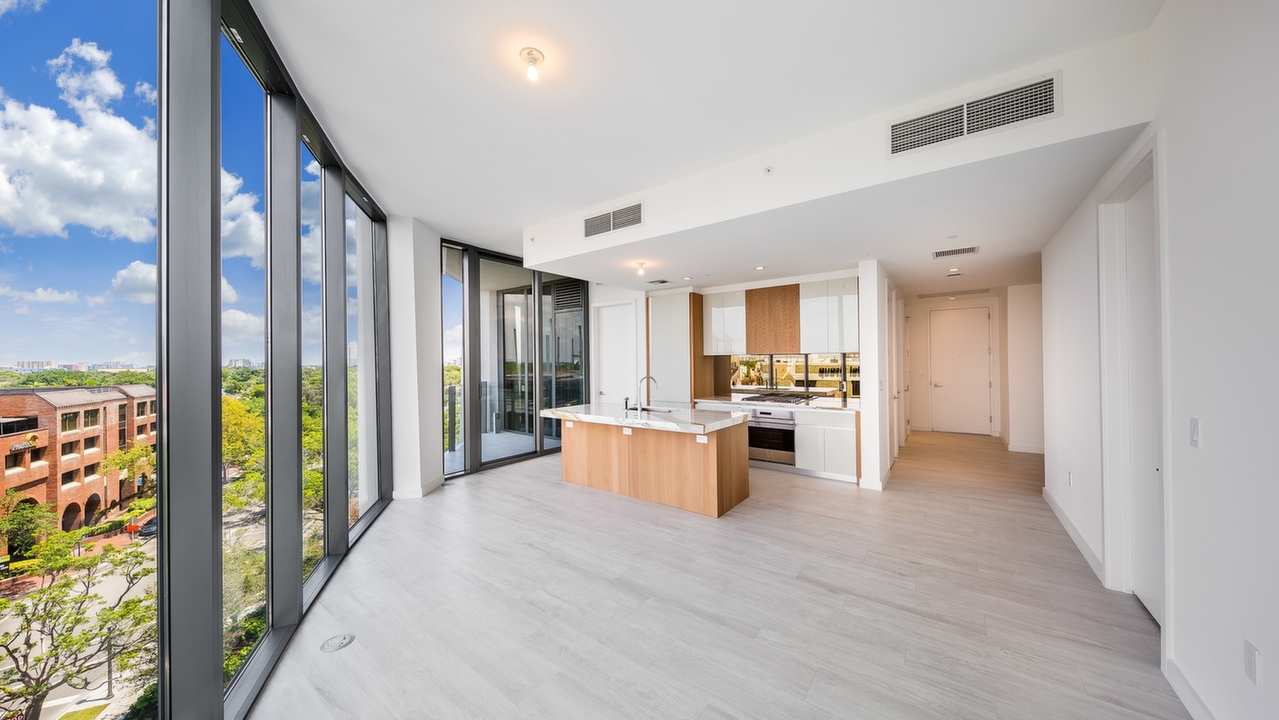 Park-Grove-Condo-#708-01