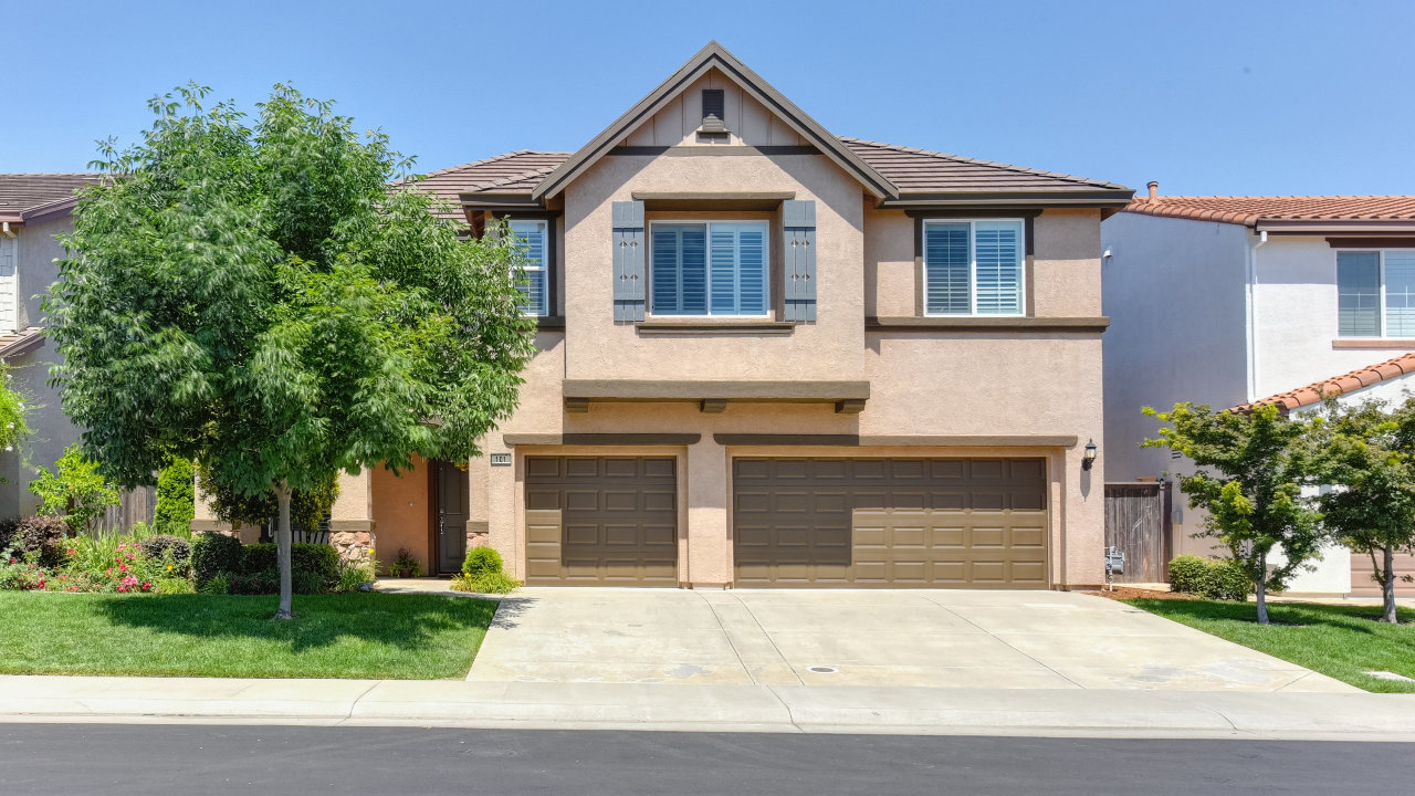 101 Henley Ct., Roseville, CA, 95747 Scene 1