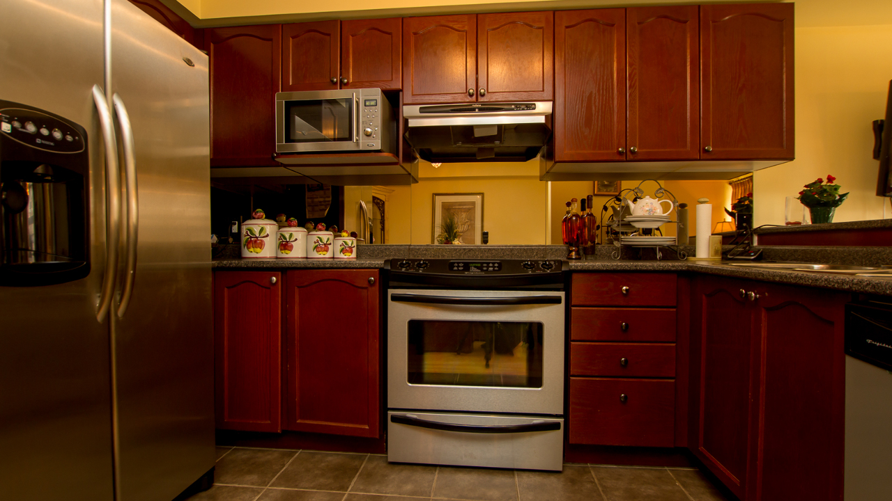 8 Bamboo Grove, Brampton, ON, L6R 0L9 Scene 3