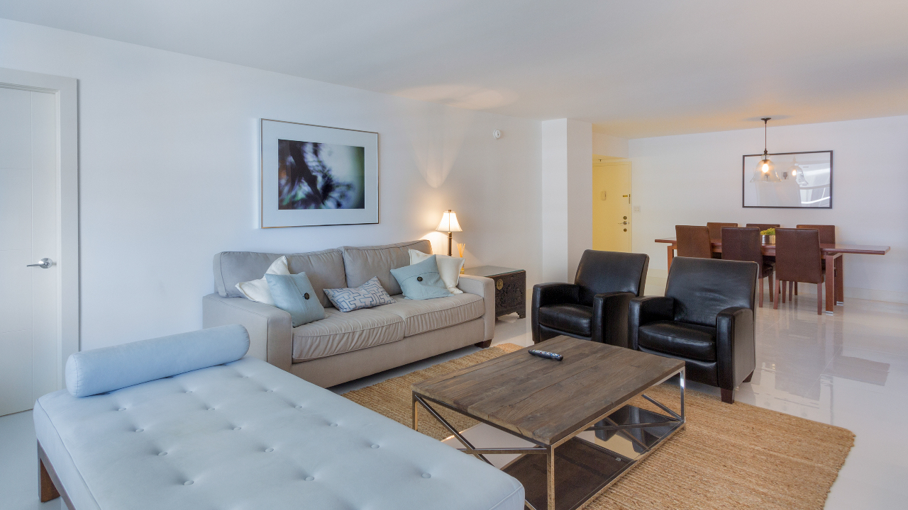 Surfside-Towers-#711-01